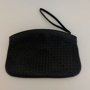 Black woven clutch wristlet purse Ganson